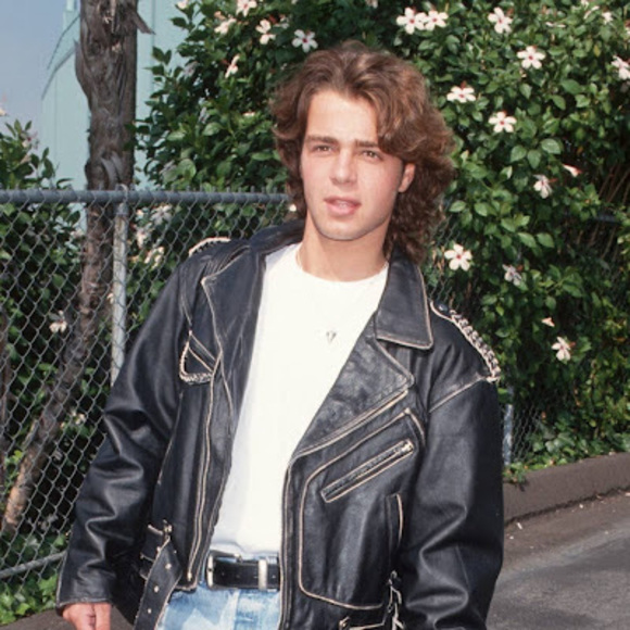 Meet your Posher, Luis - Picture 1 of 1